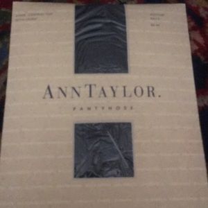 Pantyhose Color: Medium Navy